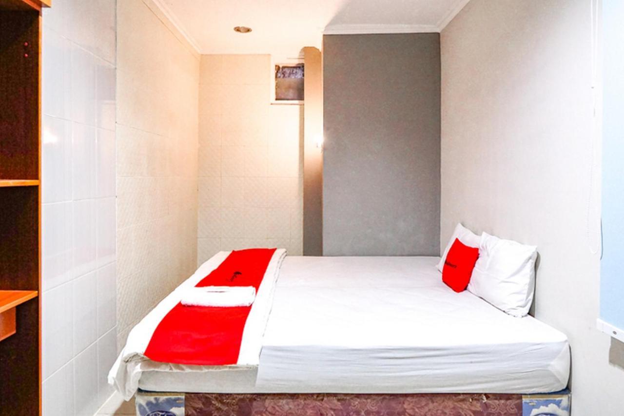 Reddoorz @ Citraland Surabaya Hotel Ngoại thất bức ảnh