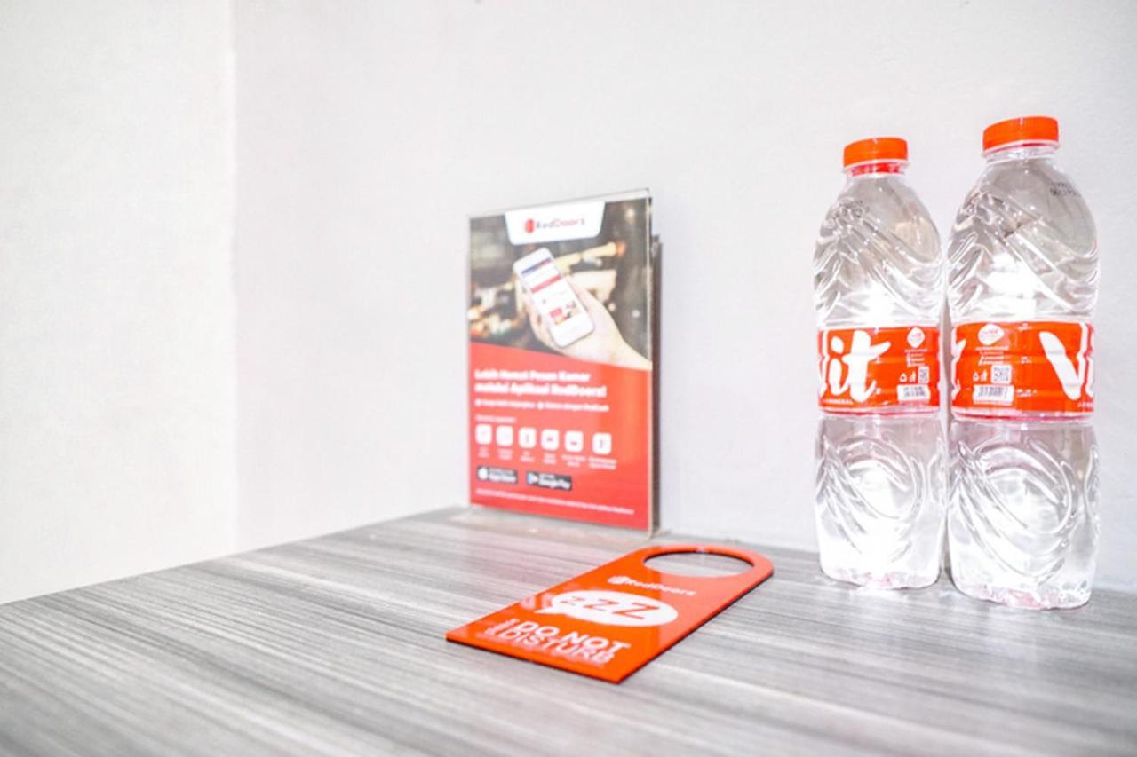 Reddoorz @ Citraland Surabaya Hotel Ngoại thất bức ảnh