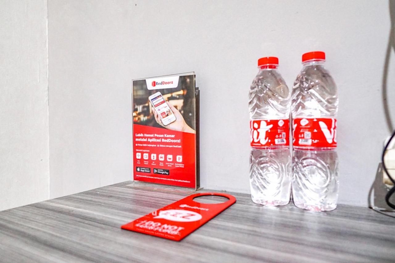 Reddoorz @ Citraland Surabaya Hotel Ngoại thất bức ảnh